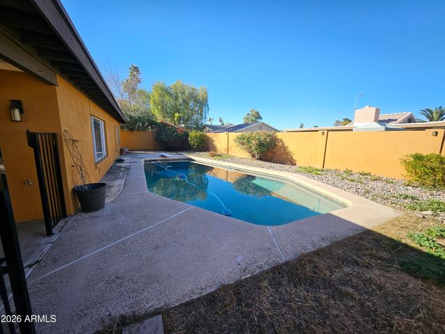 1320 W PECOS Avenue, Mesa, AZ 85202