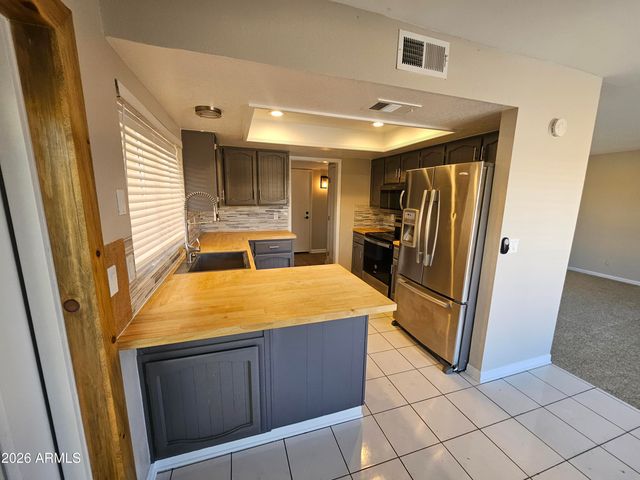 1320 W PECOS Avenue, Mesa, AZ 85202