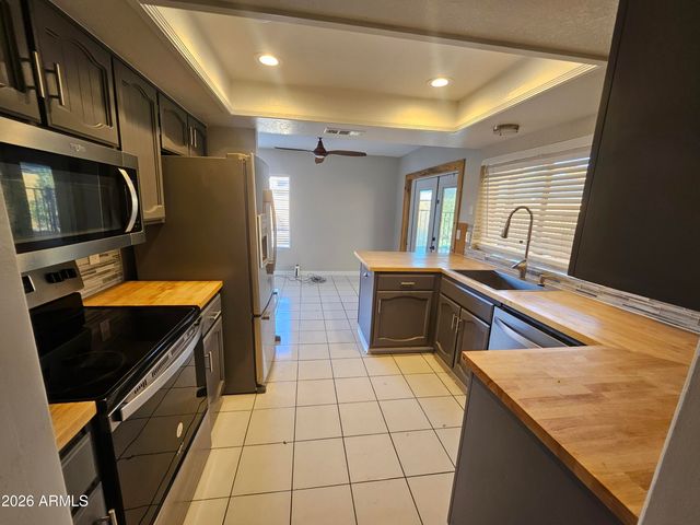 1320 W PECOS Avenue, Mesa, AZ 85202