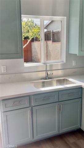 10133 Kester, San Fernando, CA 91345