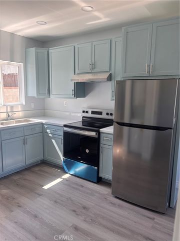 10133 Kester, San Fernando, CA 91345