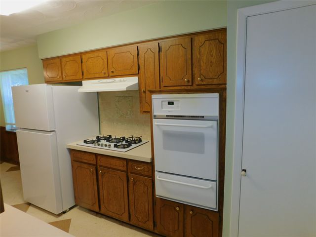 2445 Eastbrook Drive, Mesquite, TX 75150