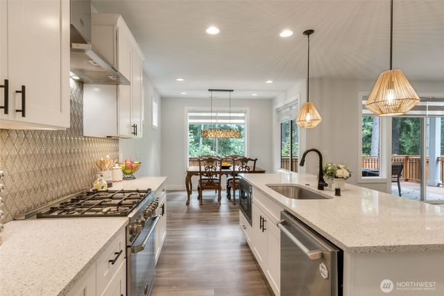 22425 285th st, Maple Valley, WA 98038