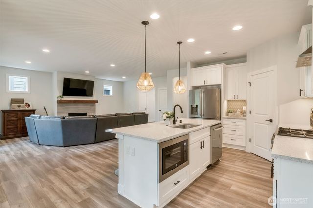 22425 285th st, Maple Valley, WA 98038