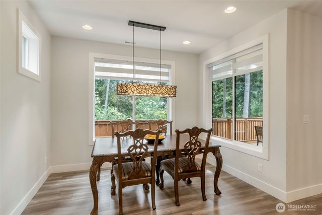 22425 285th st, Maple Valley, WA 98038