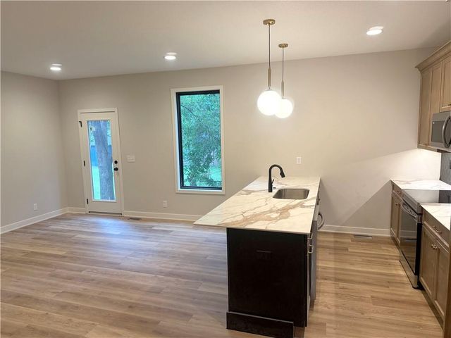 506 NW 15th Street, Blue Springs, MO 64015
