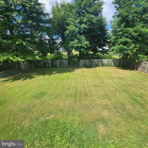 309 OAKLAND AVE, Bellmawr, NJ 08031