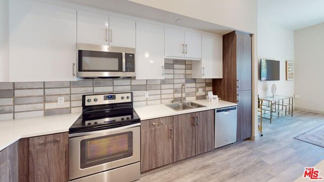 950 E 3rd Street 1229, Los Angeles, CA 90013