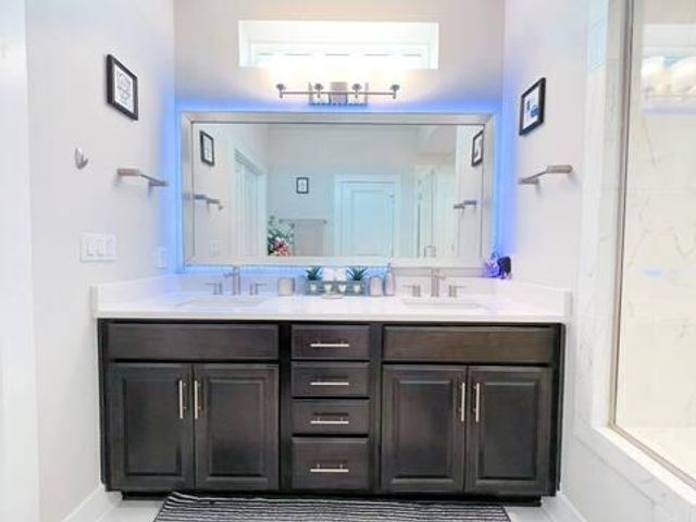 807 E 16th ST B, Austin, TX 78702