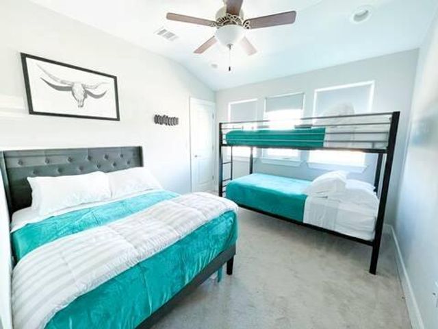 807 E 16th ST B, Austin, TX 78702