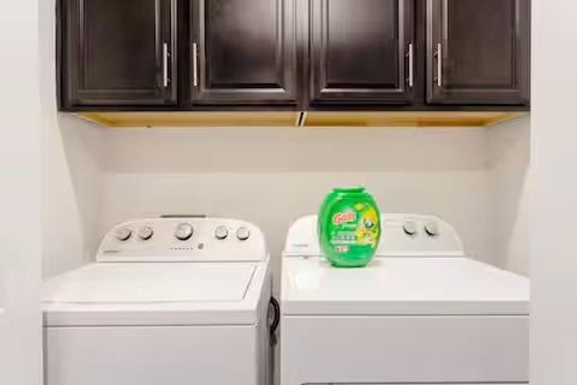 807 E 16th ST B, Austin, TX 78702