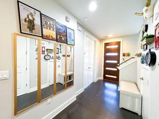 807 E 16th ST B, Austin, TX 78702