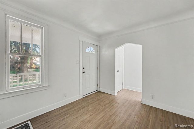 15224 Rossini Drive, Detroit, MI 48205
