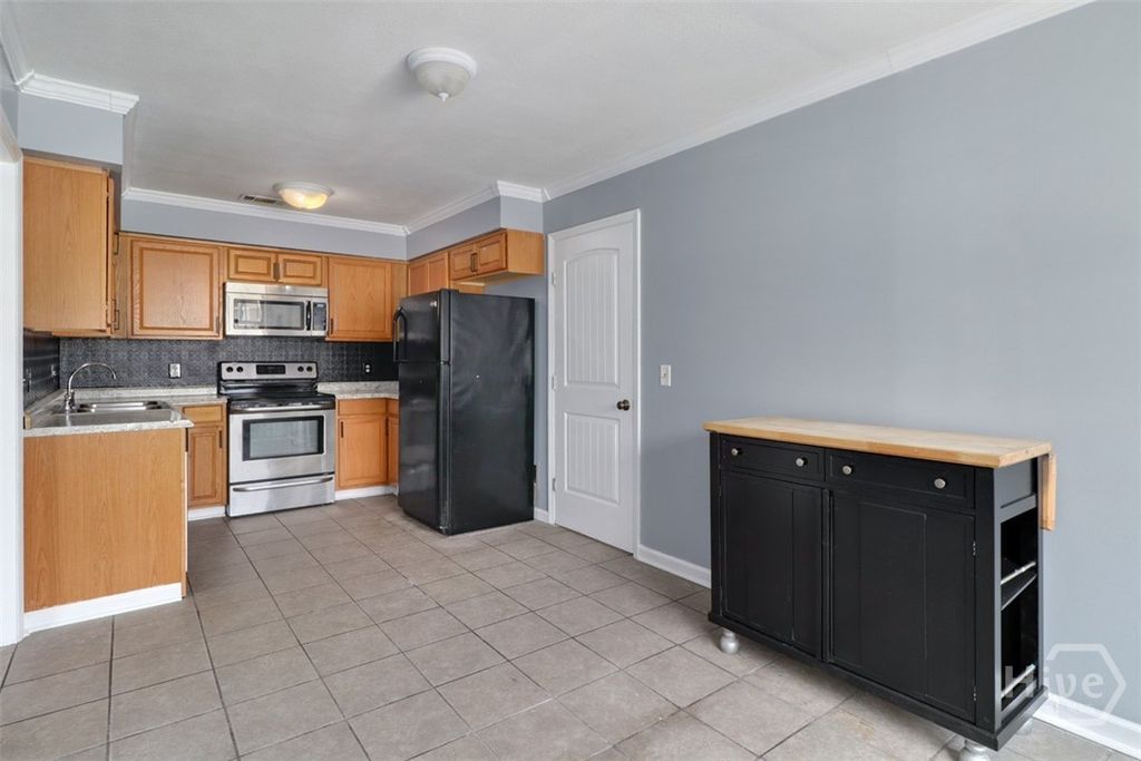 Image 17 of property listing at 1 Walnut Way, Rincon, GA 31326