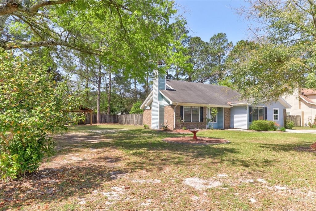 Image 8 of property listing at 1 Walnut Way, Rincon, GA 31326