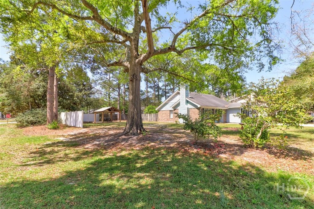 Image 9 of property listing at 1 Walnut Way, Rincon, GA 31326