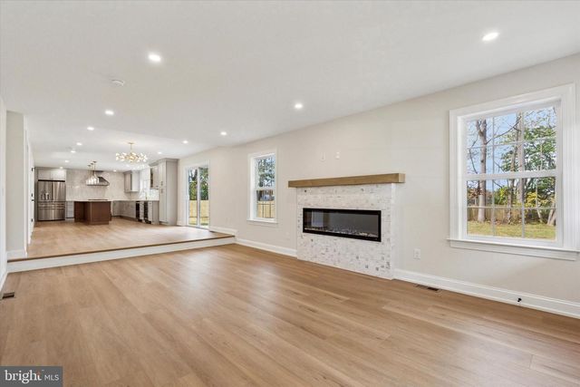 896 CONESTOGA RD, Berwyn, PA 19312