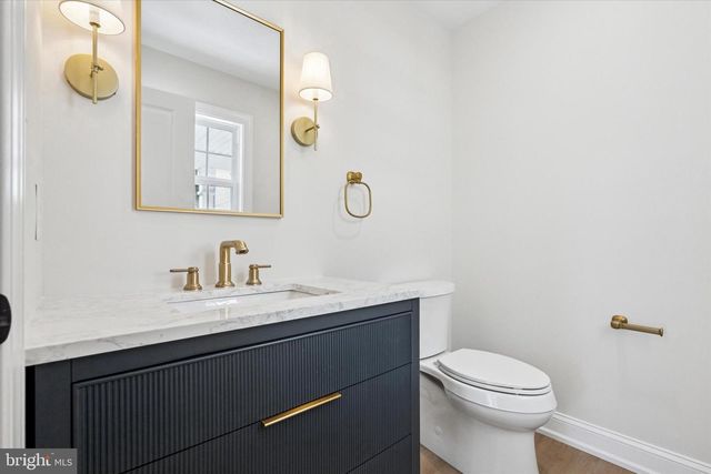 896 CONESTOGA RD, Berwyn, PA 19312