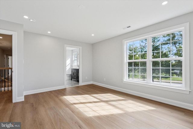 896 CONESTOGA RD, Berwyn, PA 19312