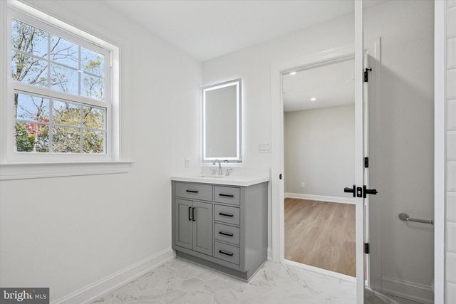 896 CONESTOGA RD, Berwyn, PA 19312
