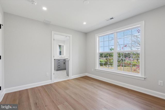 896 CONESTOGA RD, Berwyn, PA 19312