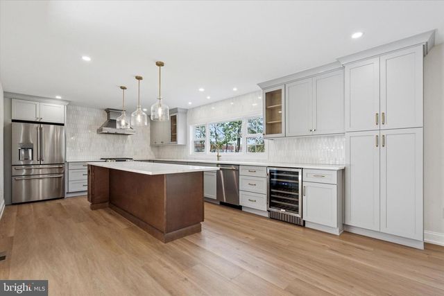 896 CONESTOGA RD, Berwyn, PA 19312