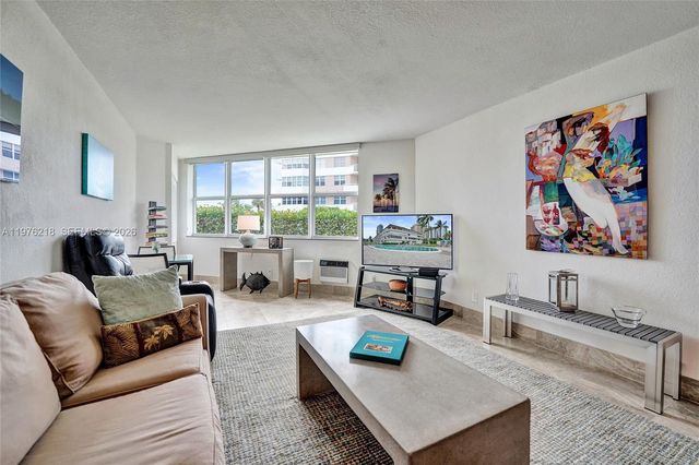 1936 S Ocean 20D, Hallandale Beach, FL 33009