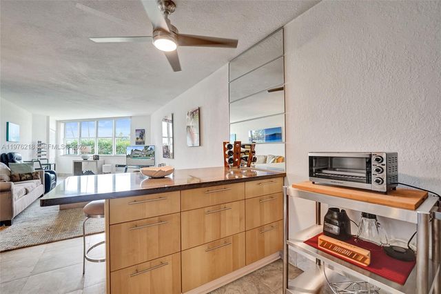 1936 S Ocean 20D, Hallandale Beach, FL 33009