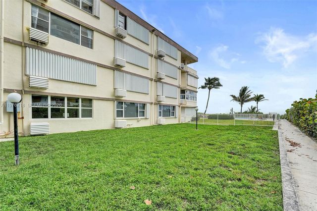 1936 S Ocean 20D, Hallandale Beach, FL 33009