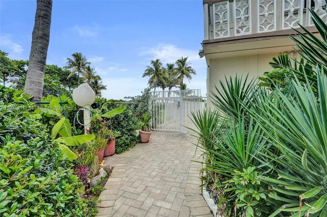 1936 S Ocean 20D, Hallandale Beach, FL 33009