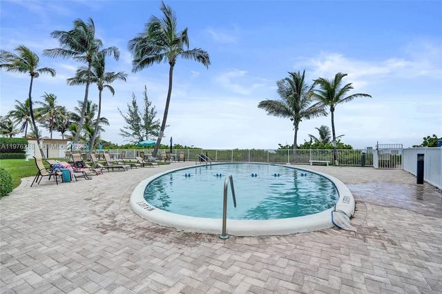 1936 S Ocean 20D, Hallandale Beach, FL 33009