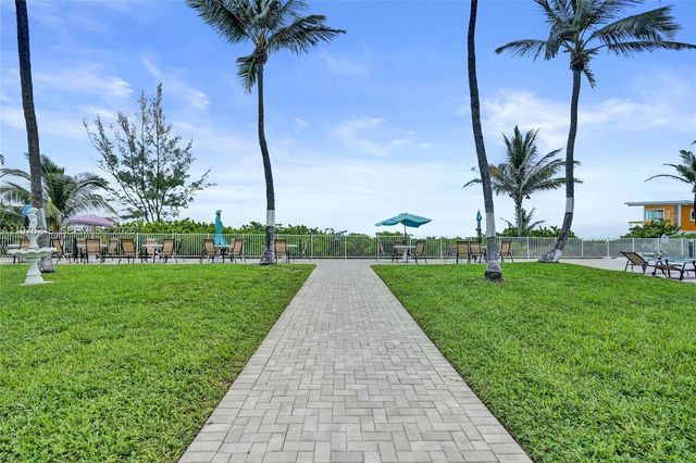 1936 S Ocean 20D, Hallandale Beach, FL 33009