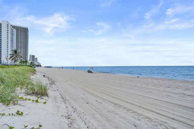 1936 S Ocean 20D, Hallandale Beach, FL 33009
