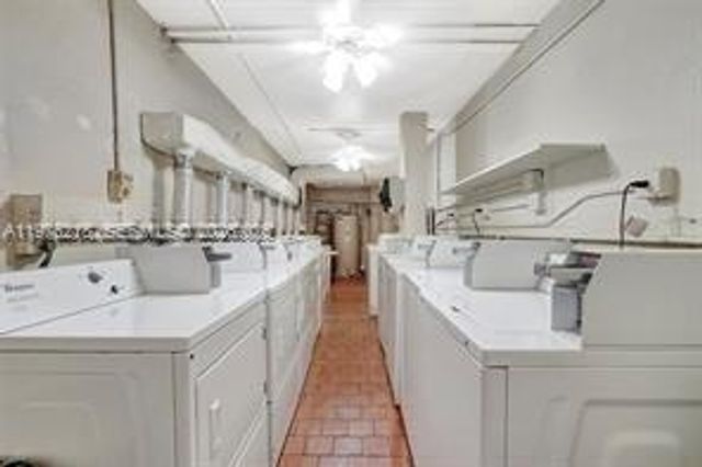 1936 S Ocean 20D, Hallandale Beach, FL 33009