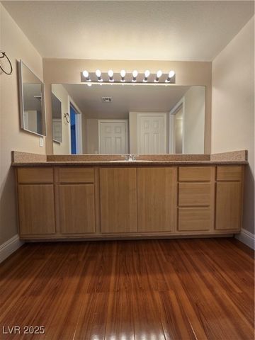 8000 West BADURA Avenue 2135, Las Vegas, NV 89113