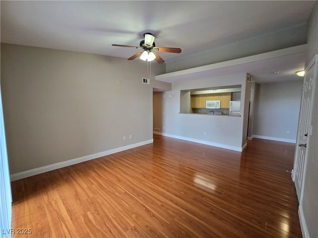 8000 West BADURA Avenue 2135, Las Vegas, NV 89113