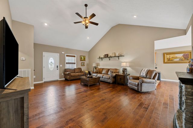 2843 Tumbleweed Trail Ave, Bowling Green, KY 42101