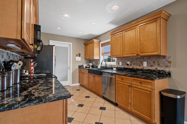 2843 Tumbleweed Trail Ave, Bowling Green, KY 42101