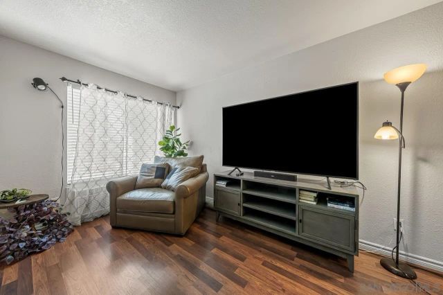 1845 Bayview Heights 99, San Diego, CA 92105