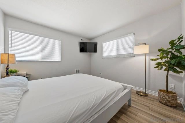 1845 Bayview Heights 99, San Diego, CA 92105