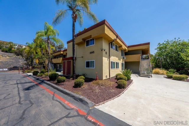 1845 Bayview Heights 99, San Diego, CA 92105
