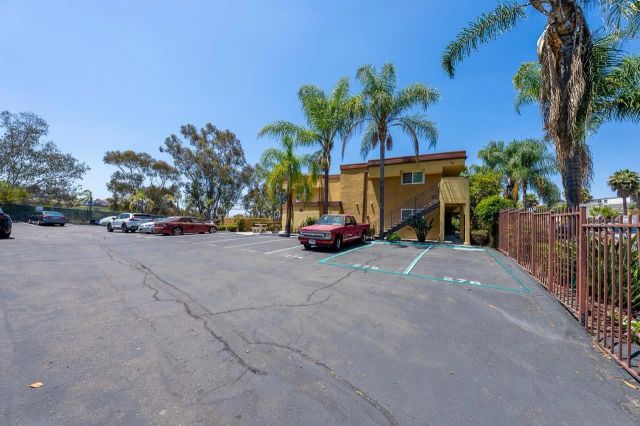 1845 Bayview Heights 99, San Diego, CA 92105