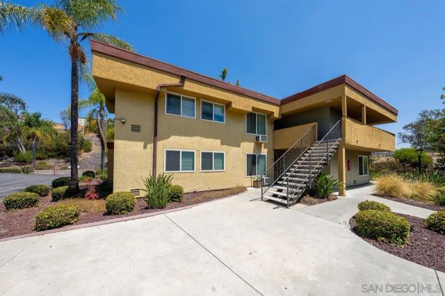 1845 Bayview Heights 99, San Diego, CA 92105