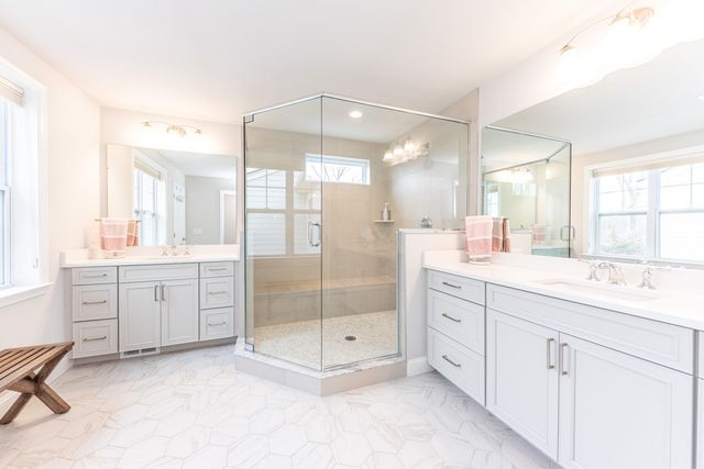 3370 Roseford Boulevard, Ann Arbor, MI 48105