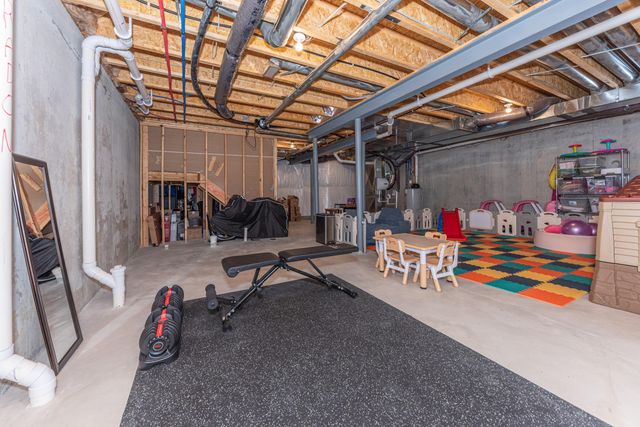 3370 Roseford Boulevard, Ann Arbor, MI 48105