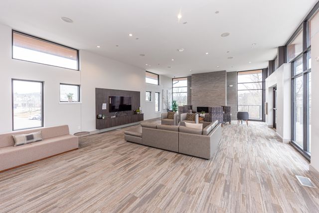 3370 Roseford Boulevard, Ann Arbor, MI 48105