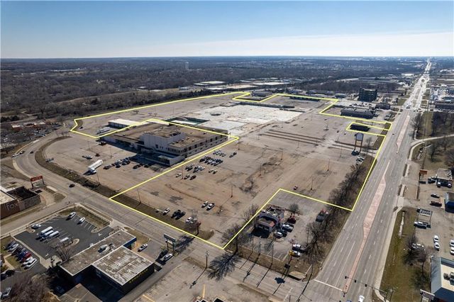 3500-3600 SW Topeka Boulevard, Topeka, KS 66611