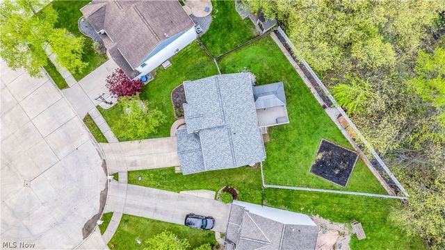 9026 Huxley Lane, Olmsted Twp, OH 44138