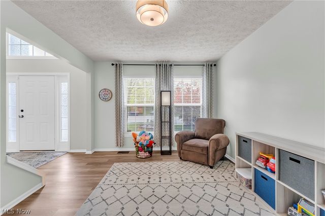 9026 Huxley Lane, Olmsted Twp, OH 44138