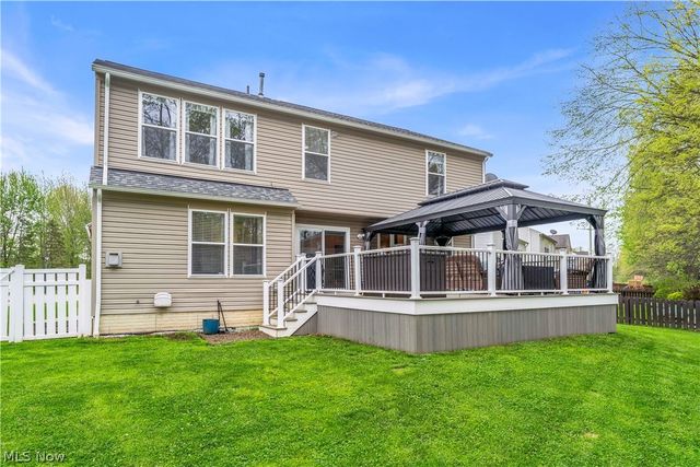 9026 Huxley Lane, Olmsted Twp, OH 44138